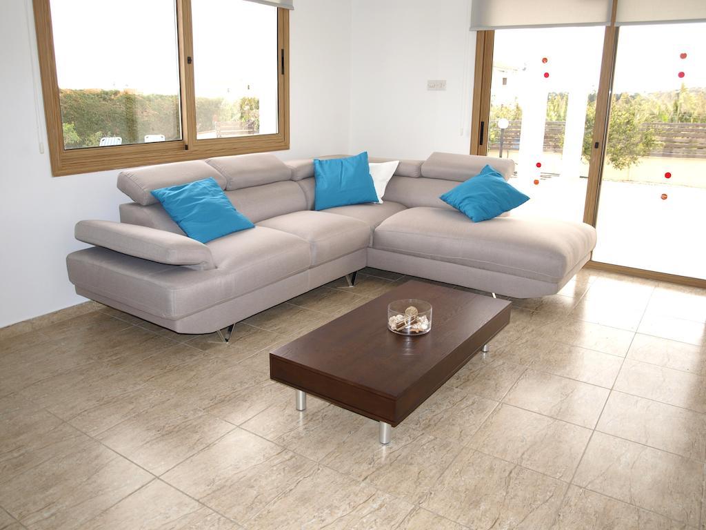 Mariandy Villa 2 Coral Bay Room photo