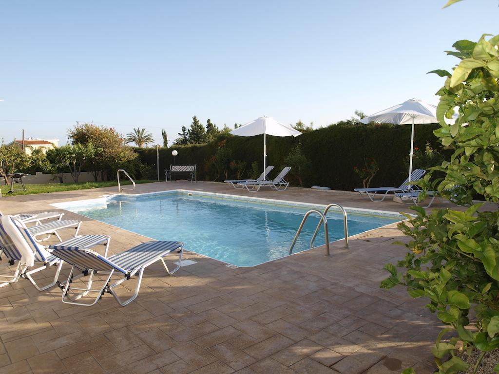 Mariandy Villa 2 Coral Bay Exterior photo